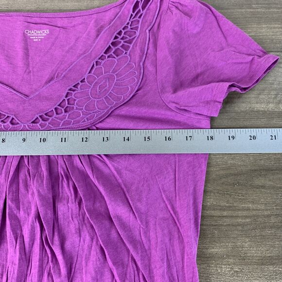 Chadwicks Womens Blouse Size Medium Purple V-Neck Pleated Laser Print Breathable - Picture 6 of 7